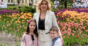 Дети Ольги Стефанишиной — кто они и как выглядят, что делают ?