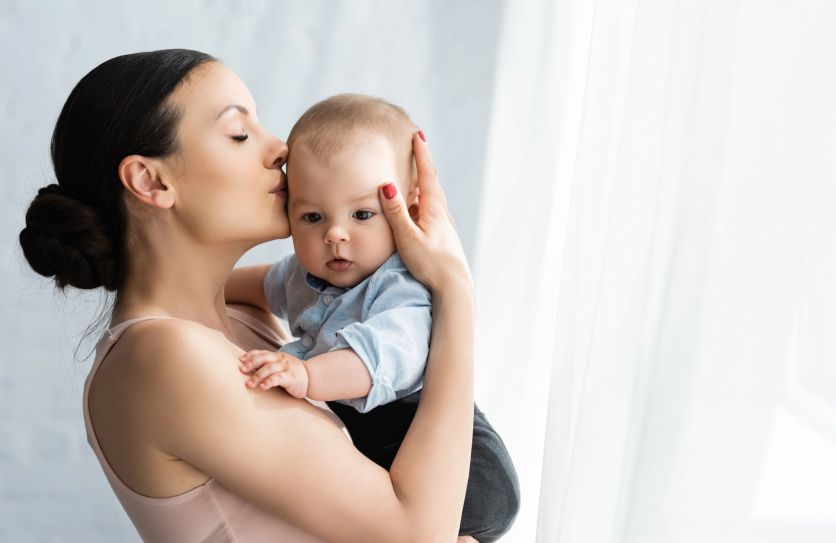 Мама, дитина і робота: як поєднати і не втратити себе