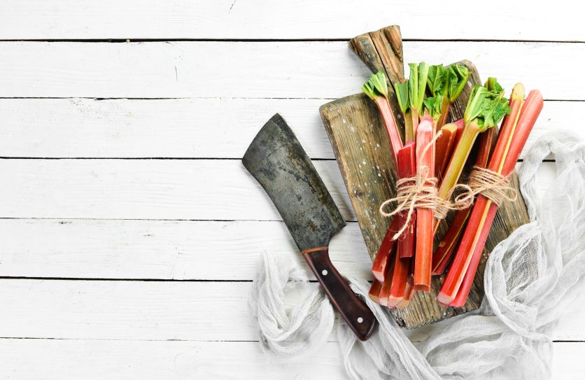 Забута користь ревіню: чому варто повернути його в раціон уже сьогодні