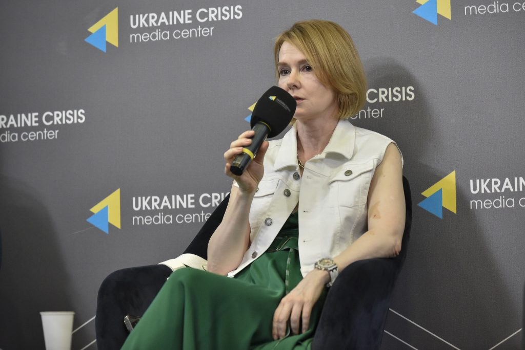 Лана Зеркаль: национальность и жизненный путь