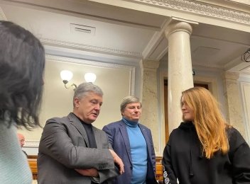 Мар'Яна Безугла Особисте Життя: Біографія, Кар’єра та Сімейні Деталі