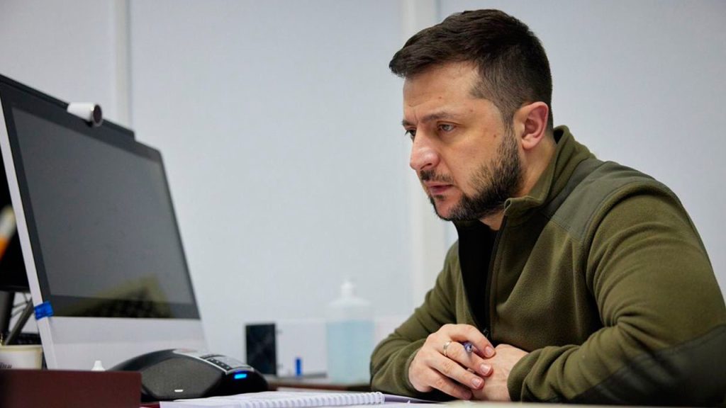 Сын Зеленского: подробности биографии, личной жизни и карьеры