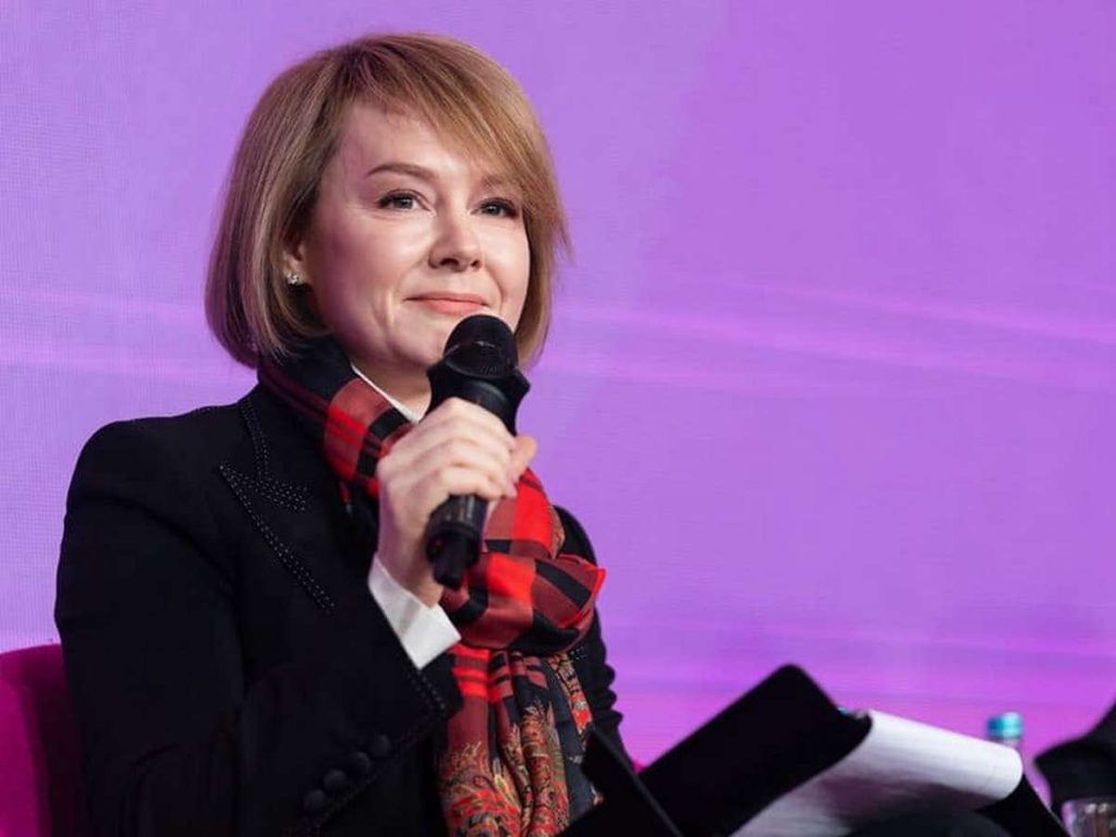 Лана Зеркаль Родители: Биография и влияние семьи на жизнь дипломата