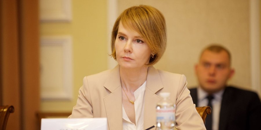 Лана Зеркаль Родители: Биография и влияние семьи на жизнь дипломата