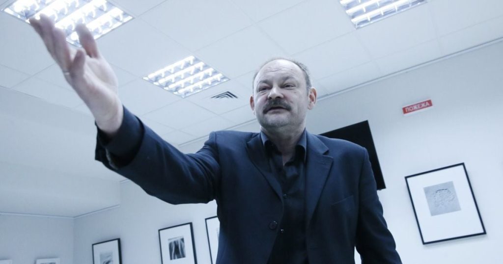 Син Стус: жизненный путь, творчество и личные аспекты